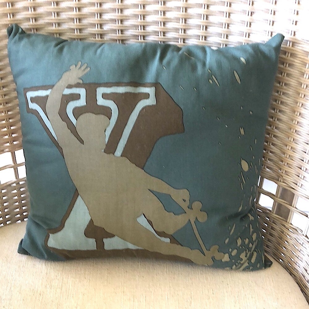 Global X Games VTG genuine logo toss pillow!